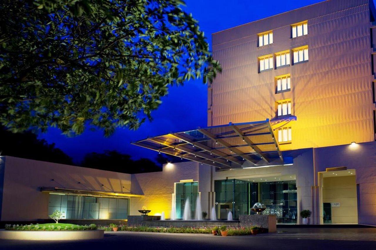 Blue Diamond Pune Ihcl Seleqtions Exteriör bild