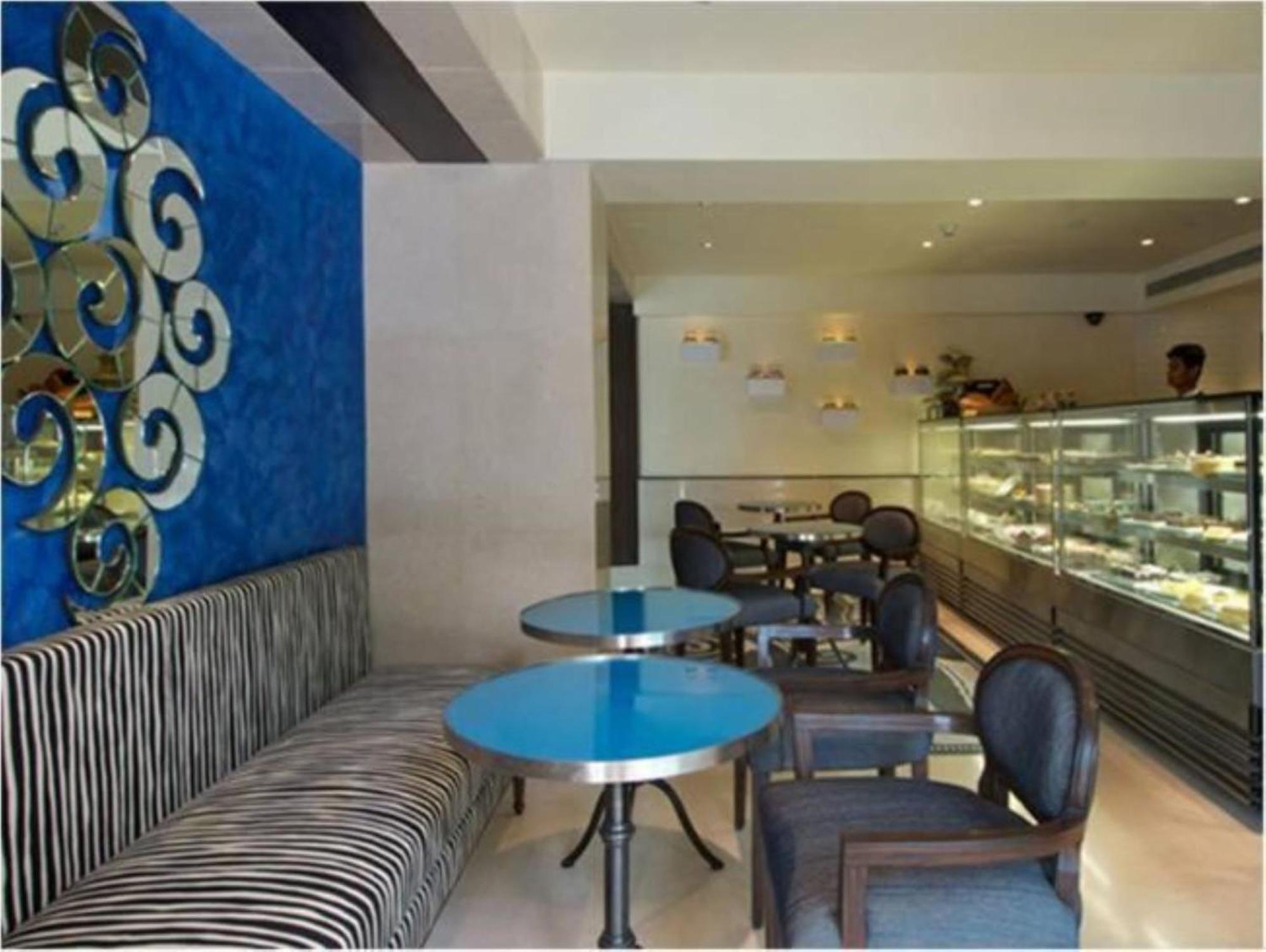 Blue Diamond Pune Ihcl Seleqtions Exteriör bild